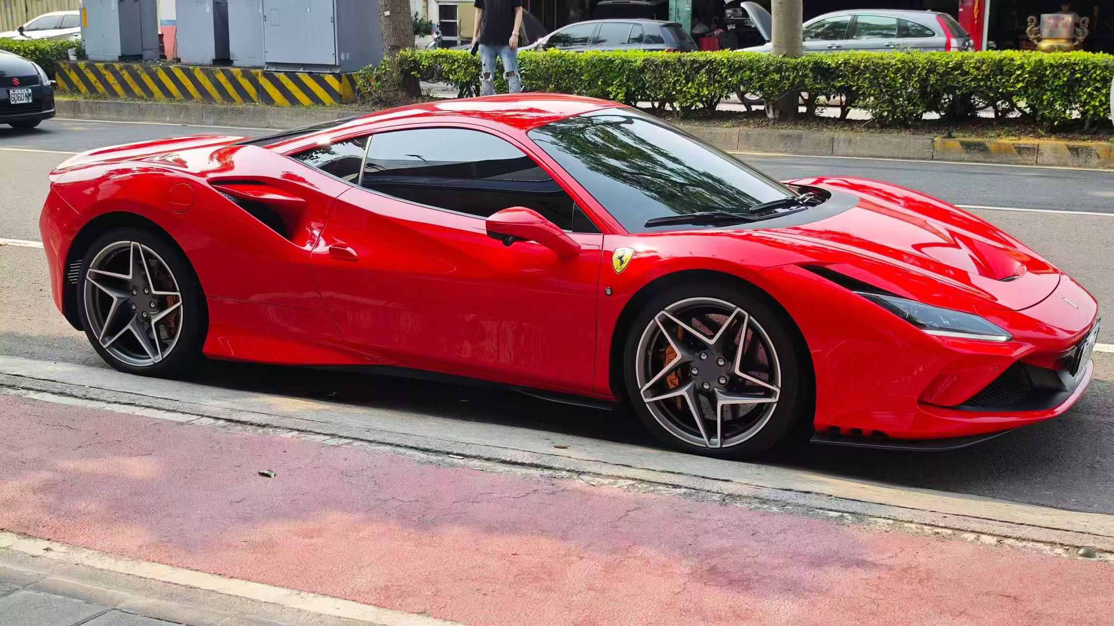 Ferrari 488 wheels  